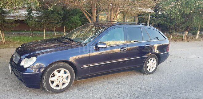 Mercedes C 220 2003, 300,000 km - 2.2 l - Sumqayıt