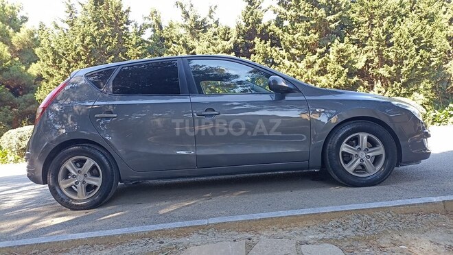 Hyundai i30 2008, 250,000 km - 1.6 л - Bakı