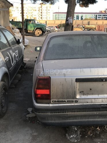 Opel Omega 1994, 215,000 km - 2.5 l - Bakı