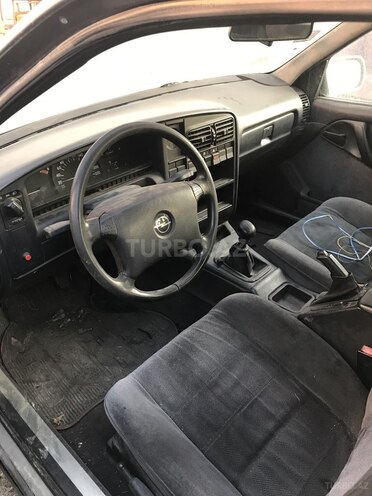 Opel Omega 1994, 215,000 km - 2.5 l - Bakı