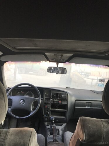 Opel Omega 1994, 215,000 km - 2.5 l - Bakı