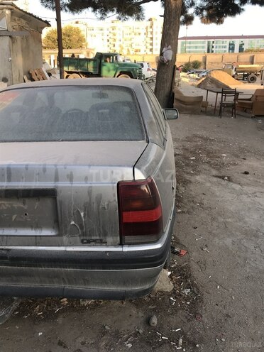 Opel Omega 1994, 215,000 km - 2.5 l - Bakı