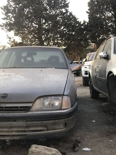 Opel Omega 1994, 215,000 km - 2.5 l - Bakı