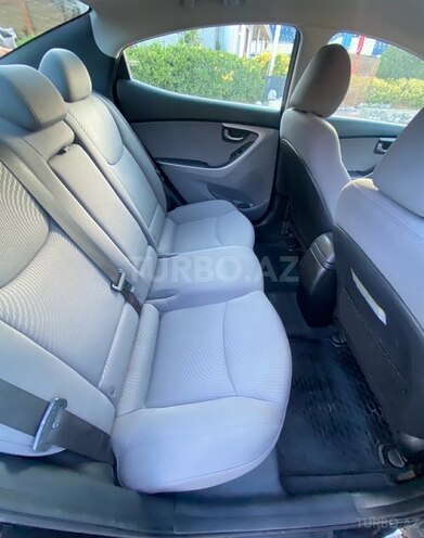Hyundai Elantra 2015, 84,800 km - 1.8 l - Bakı
