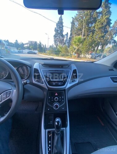 Hyundai Elantra 2015, 84,800 km - 1.8 l - Bakı