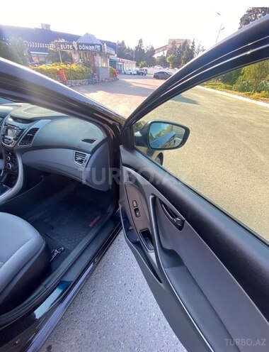 Hyundai Elantra 2015, 84,800 km - 1.8 l - Bakı