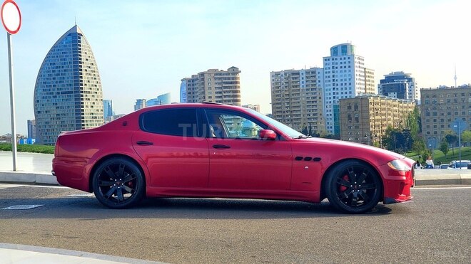 Maserati Quattroporte 2006, 110,000 km - 4.2 l - Bakı