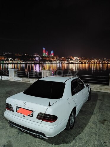Mercedes E 220 1999, 360,000 km - 2.2 l - Bakı