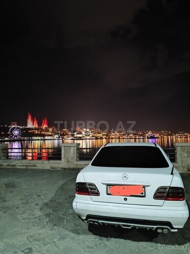 Mercedes E 220 1999, 360,000 km - 2.2 l - Bakı