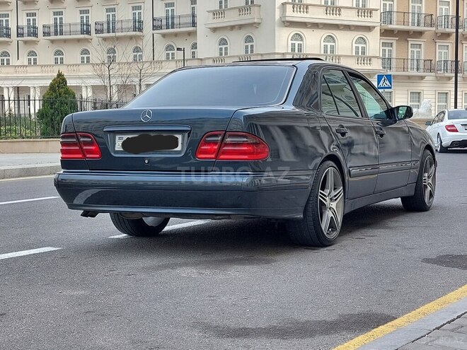 Mercedes E 220 2001, 504,000 km - 2.2 л - Bakı