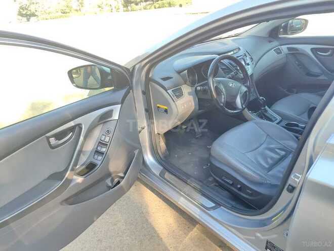 Hyundai Elantra 2015, 148,489 km - 1.8 l - Masallı
