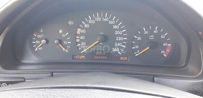 Mercedes E 280 1999, 270,000 km - 2.8 l - Gəncə