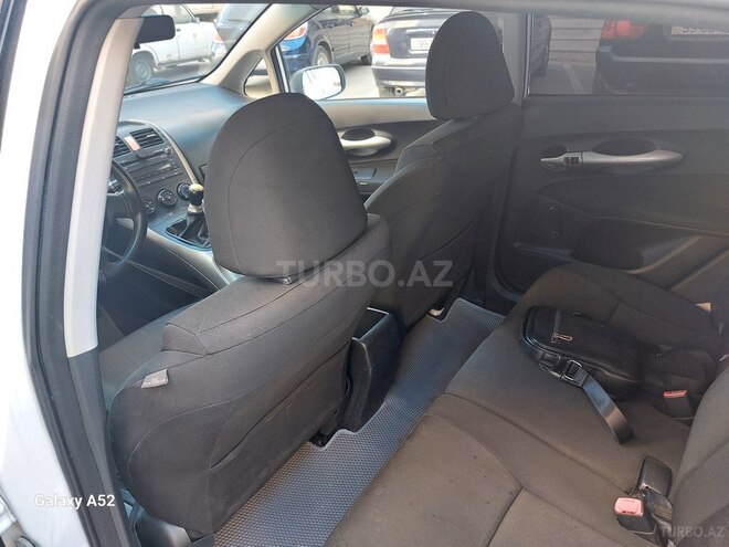 Toyota Auris 2007, 179,000 km - 1.4 л - Bakı