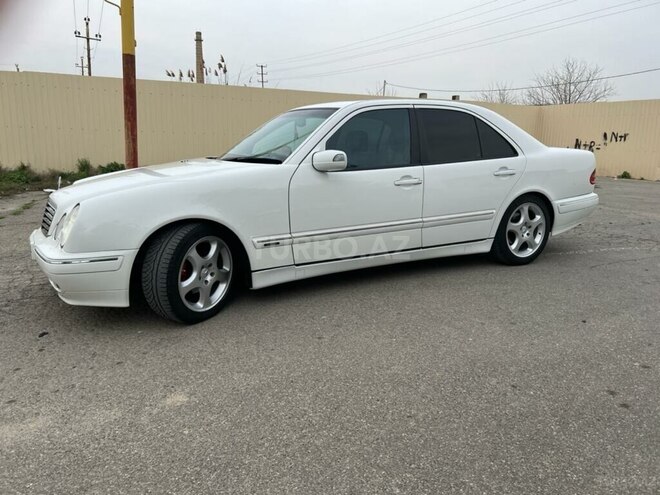 Mercedes E 240 2001, 336,000 km - 2.4 l - Şirvan