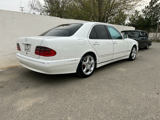 Mercedes E 240 2001, 336,000 km - 2.4 l - Şirvan