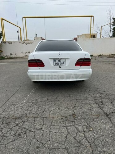 Mercedes E 240 2001, 336,000 km - 2.4 l - Şirvan