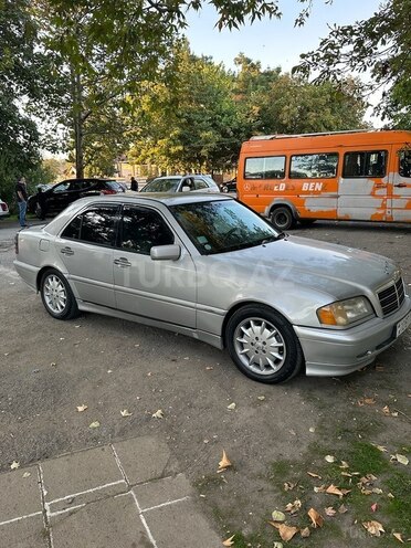 Mercedes C 230 2000, 335,000 km - 2.3 l - Bakı
