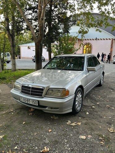 Mercedes C 230 2000, 335,000 km - 2.3 l - Bakı
