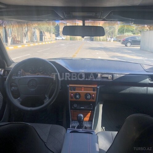 Mercedes E 220 1993, 536,906 km - 2.2 l - Bakı
