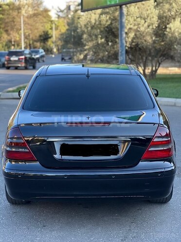 Mercedes E 220 2002, 245,000 km - 2.2 l - Bakı