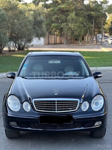 Mercedes E 220 2002, 245,000 km - 2.2 l - Bakı