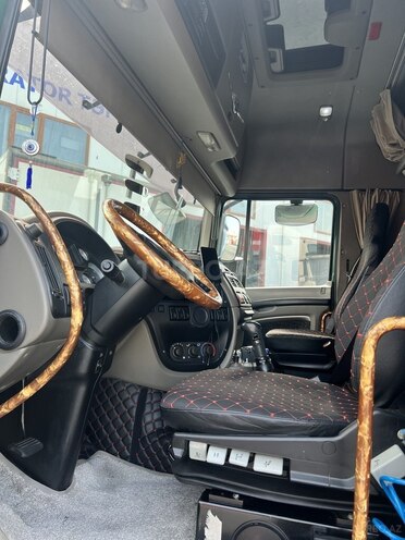 DAF 105 XF 2008, 970,000 km - 13.0 l - Bakı