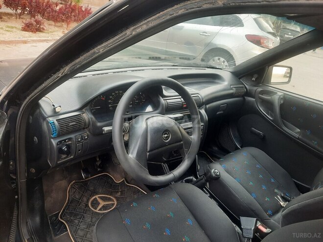 Opel Astra 1994, 356,000 km - 1.7 l - Sumqayıt