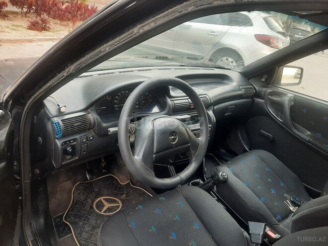 Opel Astra 1994, 356,000 km - 1.7 l - Sumqayıt