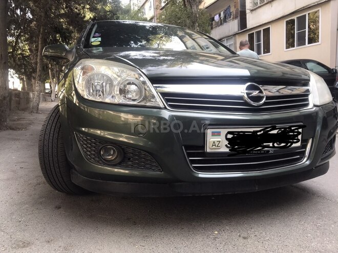 Opel Astra 2010, 220,000 km - 1.4 l - Bakı