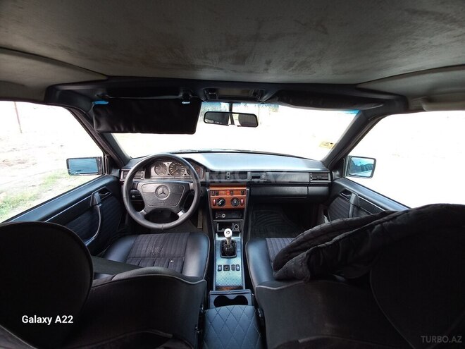 Mercedes E 260 1990, 500,000 km - 2.6 l - Bakı