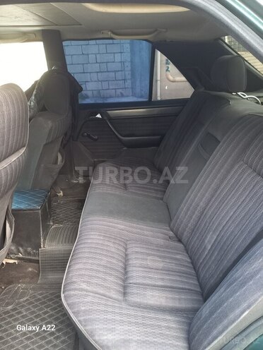 Mercedes E 260 1990, 500,000 km - 2.6 l - Bakı