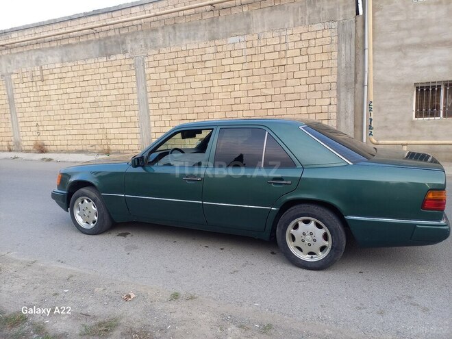 Mercedes E 260 1990, 500,000 km - 2.6 l - Bakı