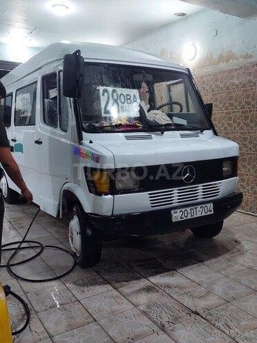 Mercedes 208 D 1993, 561,325 km - 2.9 l - Gəncə