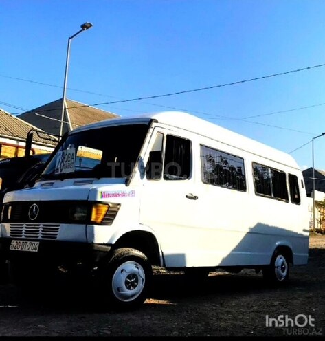 Mercedes 208 D 1993, 561,325 km - 2.9 l - Gəncə