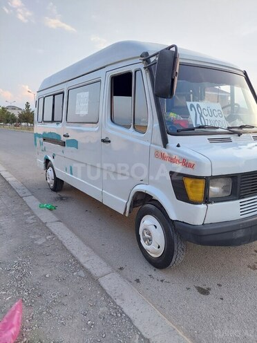 Mercedes 208 D 1993, 561,325 km - 2.9 l - Gəncə
