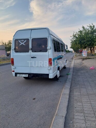 Mercedes 208 D 1993, 561,325 km - 2.9 l - Gəncə