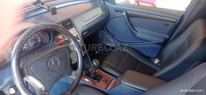 Mercedes C 180 1998, 180,000 km - 1.8 l - Sabirabad