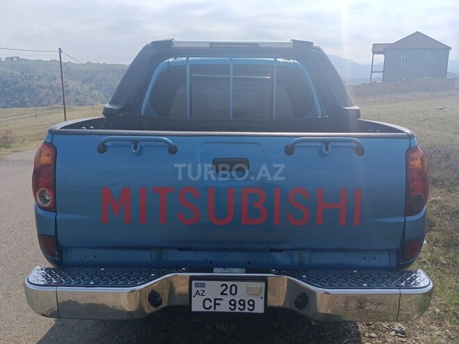 Mitsubishi L200 2007, 233,000 km - 2.5 l - Gədəbəy