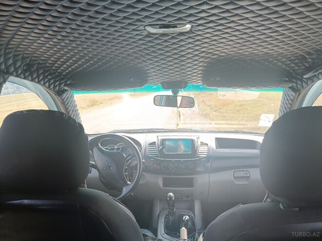 Mitsubishi L200 2007, 233,000 km - 2.5 l - Gədəbəy