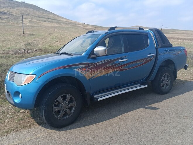 Mitsubishi L200 2007, 233,000 km - 2.5 l - Gədəbəy