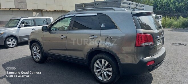 Kia Sorento 2011, 256,577 km - 2.0 л - Bakı