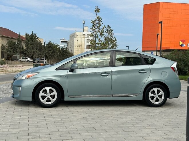 Toyota Prius 2012, 135,000 km - 1.8 l - Bakı