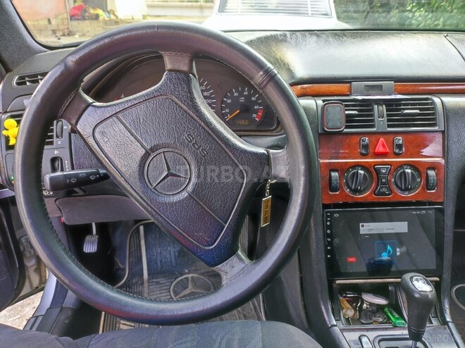 Mercedes E 230 1997, 373,000 km - 2.3 l - Gəncə