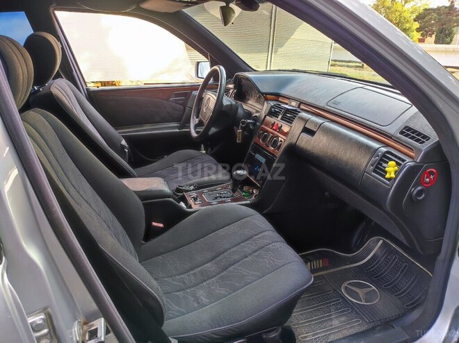 Mercedes E 230 1997, 373,000 km - 2.3 l - Gəncə