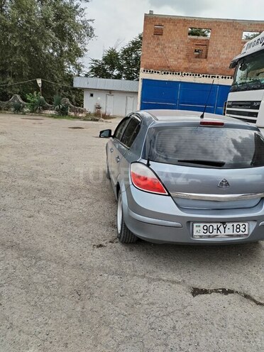 Opel Astra 2006, 254,218 km - 1.4 л - Tovuz