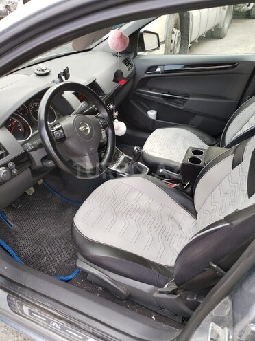 Opel Astra 2006, 254,218 km - 1.4 л - Tovuz