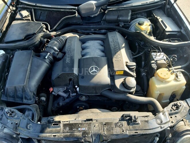 Mercedes E 240 2001, 189,000 km - 2.4 l - Bakı