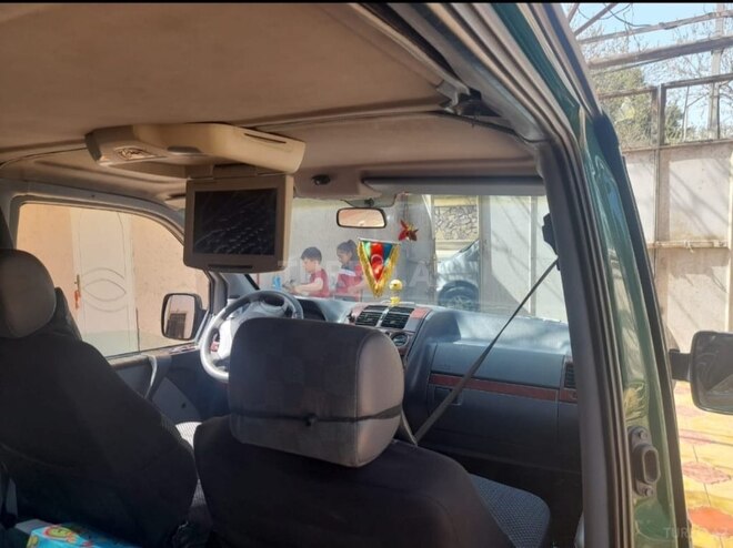 Mercedes  2000, 500,000 km - 2.2 l - Qazax