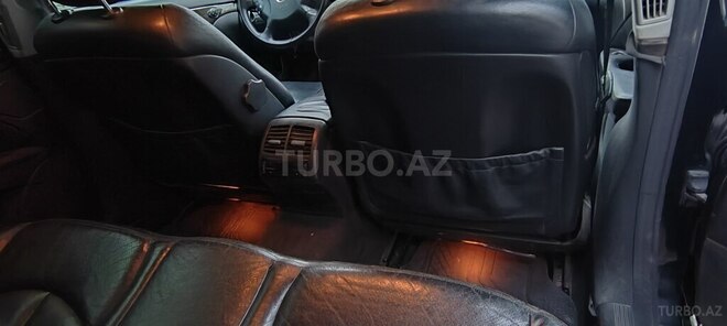 Mercedes E 240 2002, 223,000 km - 2.4 l - Sabirabad