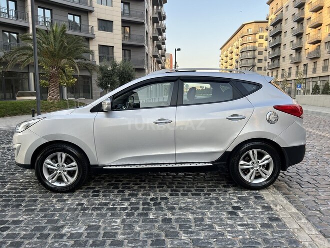 Hyundai ix35 2012, 68,000 km - 2.4 l - Bakı